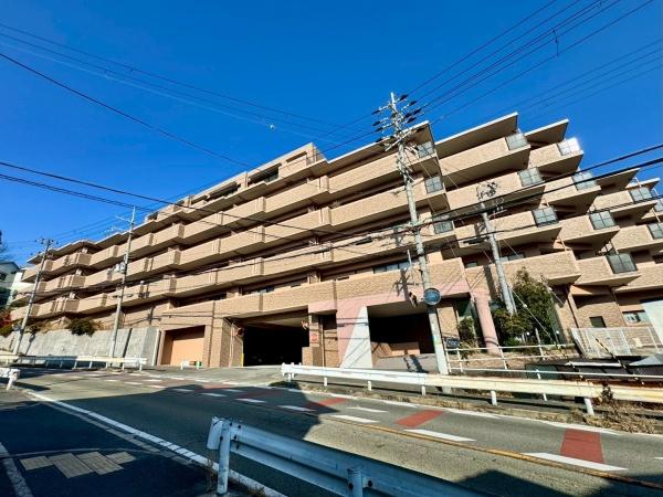 ヴェルビュ川西