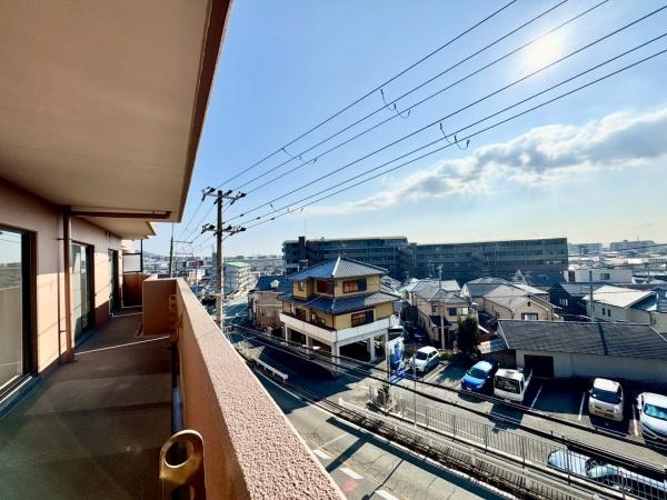 ヴェルビュ川西