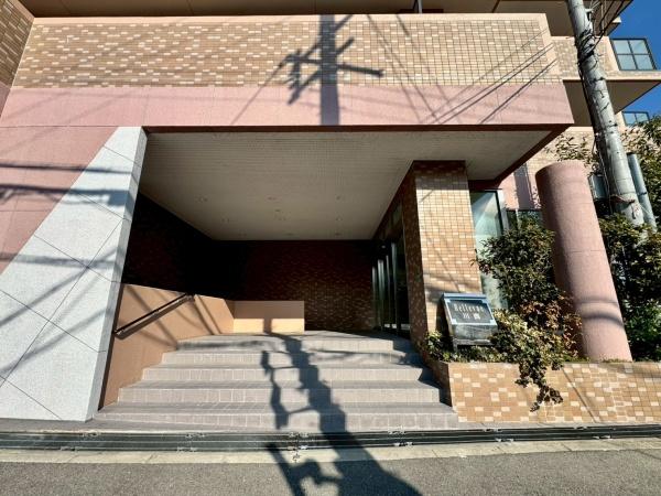 ヴェルビュ川西