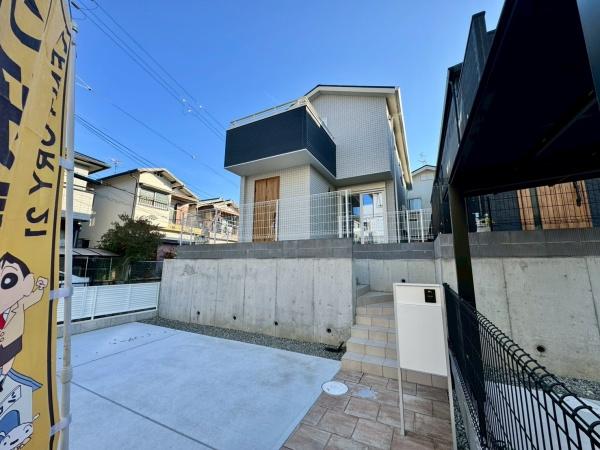 川西市松が丘町の新築一戸建