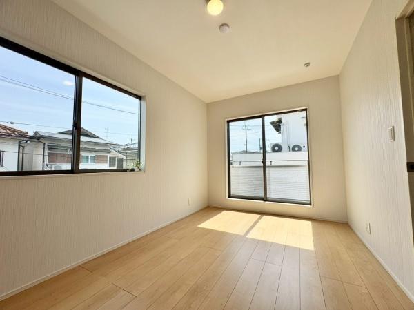 箕面市粟生新家３丁目の中古一戸建て