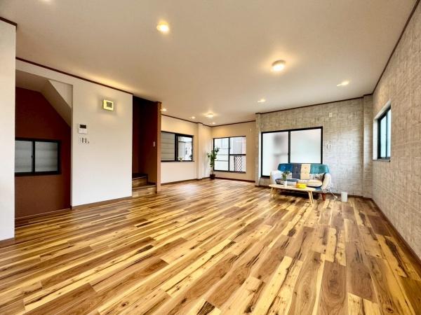 吹田市内本町３丁目の中古一戸建て