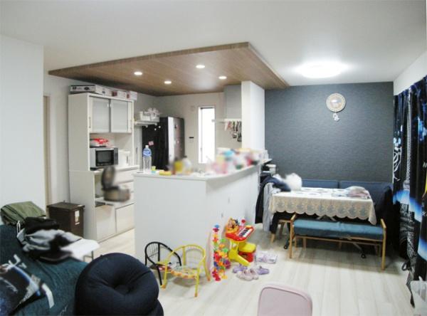 狭山市新狭山１丁目の中古一戸建