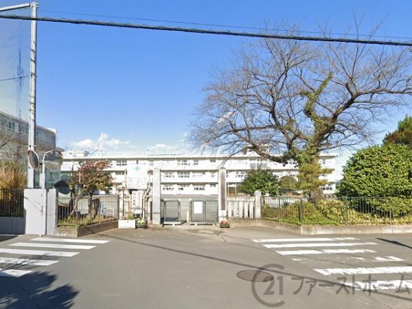 アデニウム川越南大塚2階(大東中学校)