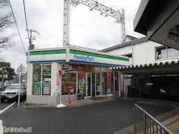 ローズマンション藤の森Ａ棟(ファミリーマート京阪藤森駅前店)