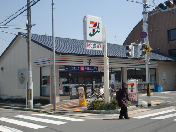 ファミールハイツ京都伏見ステージ2(セブンイレブン伏見深草藤森店)