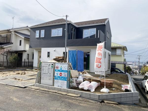 八王子市絹ケ丘１丁目の新築一戸建