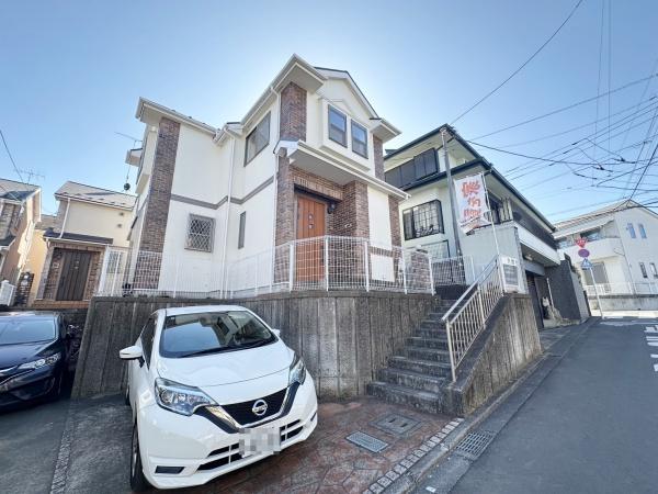町田市鶴川４丁目の中古一戸建