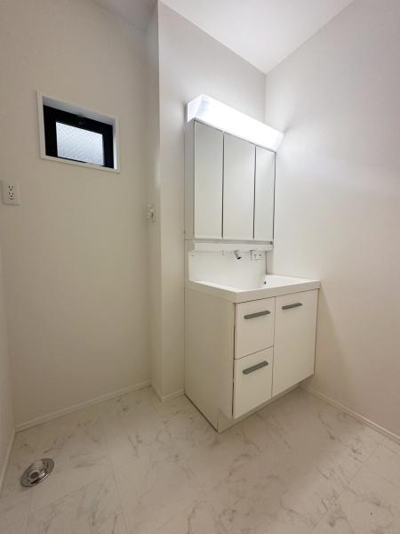 八王子市子安町４丁目の新築一戸建