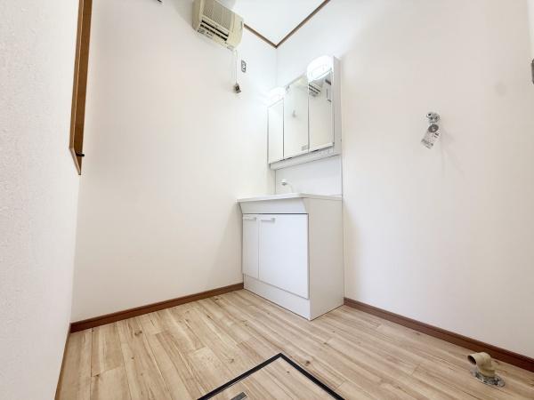 八王子市小宮町の中古一戸建て