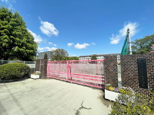 八王子市大楽寺町の新築一戸建(八王子市立上壱分方小学校)
