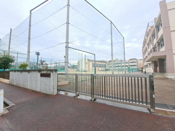 ライオンズマンション浮間公園アクアウインド(板橋区立志村第三中学校)