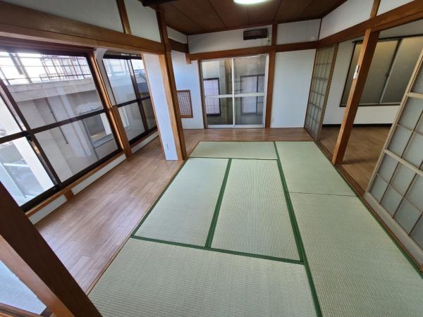 大津市苗鹿２丁目　２棟（左棟右棟）