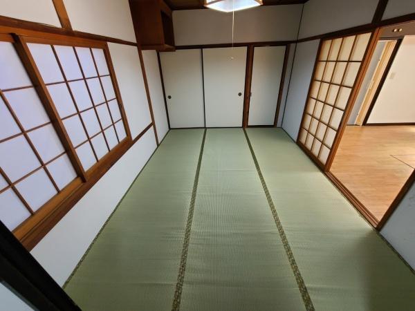 大津市苗鹿２丁目　２棟（左棟右棟）