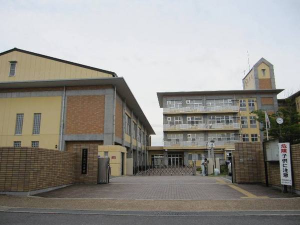 草津市西渋川1丁目の中古一戸建て(草津市立渋川小学校)