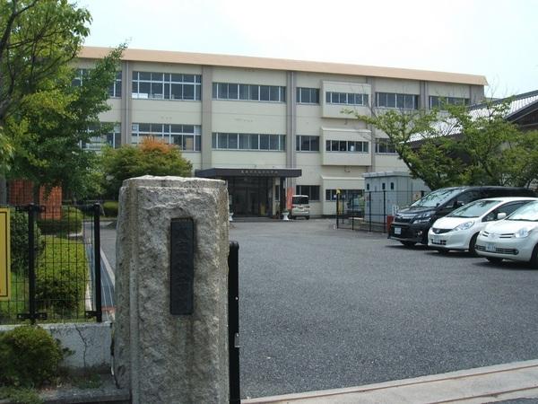 エスリード栗東第2(栗東市立大宝小学校)