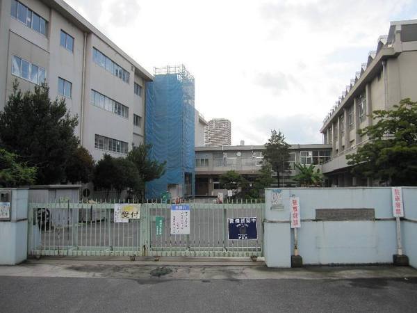 シャリエ草津大路(草津市立草津第二小学校)