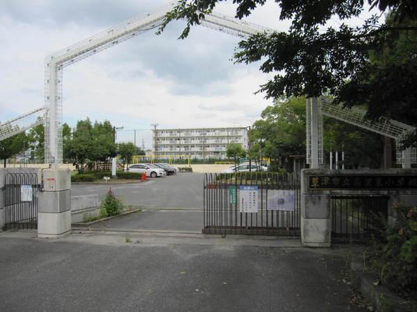 メゾンドール瀬田公園都市1番館(草津市立南笠東小学校)
