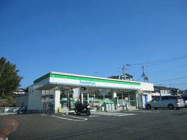 セトルコート唐橋(ファミリーマート大津瀬田四丁目店)