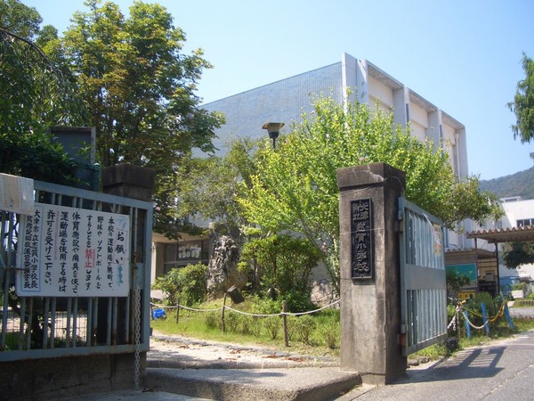 大津市二本松の中古一戸建て(大津市立志賀小学校)