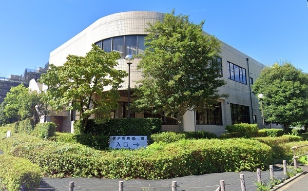和泉町・新築戸建　10号棟(横浜市泉図書館)
