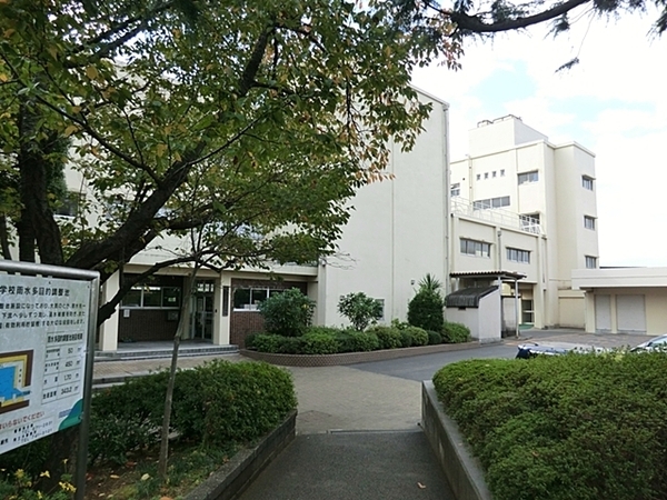 サウスヒルズ横浜弘明寺(横浜市立六つ川小学校)