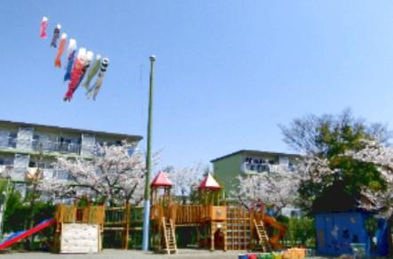 磯子台パークハイツ9号棟(上中里幼稚園)