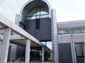 鶴ケ峰本町3丁目・新築戸建 4号棟(横浜市旭図書館)