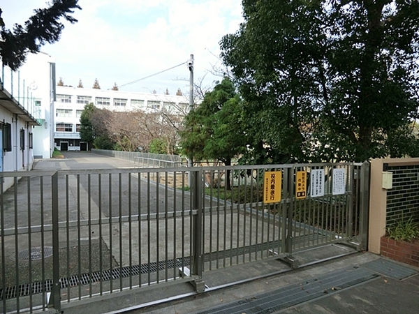 横浜市旭区下川井町の中古一戸建て(横浜市立都岡中学校)