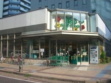EsTRUTH Plus HIGASHIKANAGAWA(プラザ栄光生鮮館ポートサイド店)