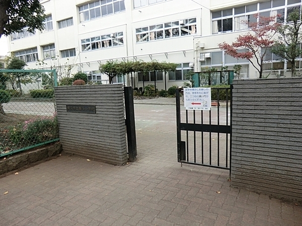マークスプリングス・メゾンA(横浜市立上瀬谷小学校)