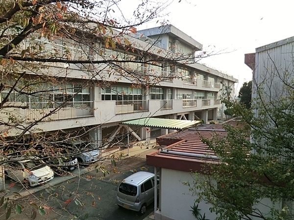 ナイスパークステージ東戸塚(横浜市立名瀬中学校)