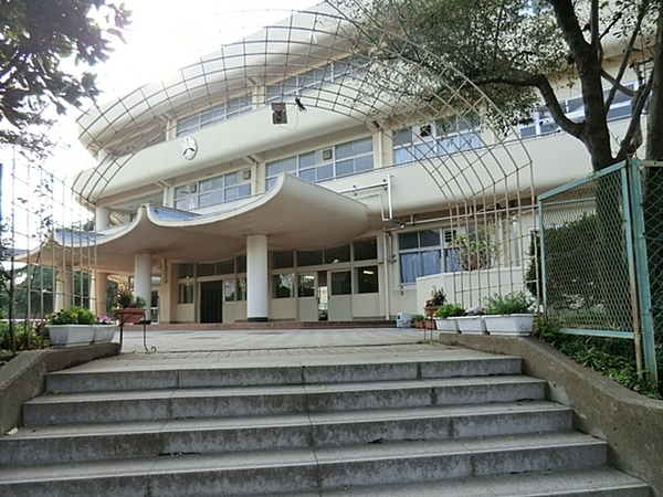 バームハイツ菊名壱番館(横浜市立上の宮中学校)