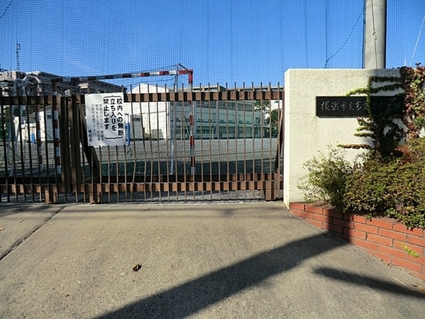 横浜市青葉区榎が丘の中古一戸建て(横浜市立青葉台中学校)
