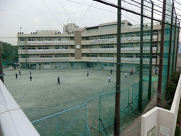 クリオ横浜壱番館(横浜市立軽井沢中学校)