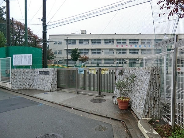 クオス鴨居2・レジデンシャルステージ(横浜市立都田小学校)