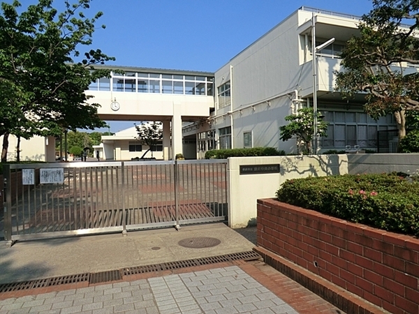 金沢シーサイドタウン並木一丁目第3住宅19-3号棟(横浜市立並木中央小学校)