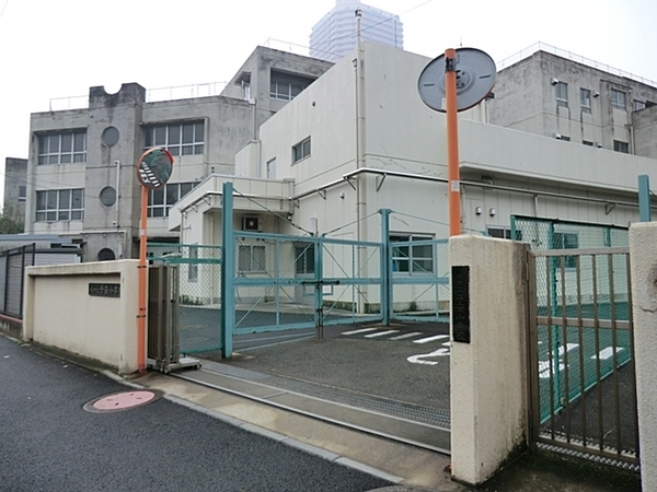 ザ・パークハウス横浜新子安ガーデン(横浜市立子安小学校)