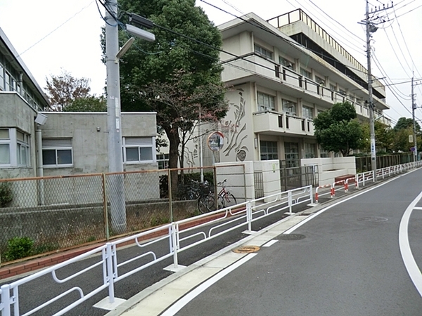 ハイラーク横浜白山(横浜市立緑小学校)