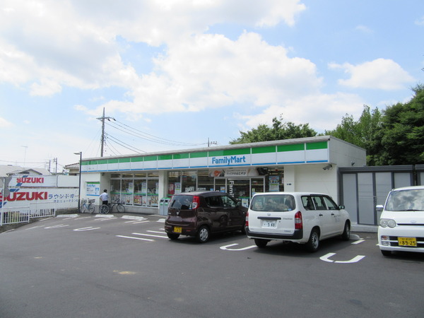 横浜市都筑区南山田町の新築一戸建(ファミリーマート南山田三丁目店)