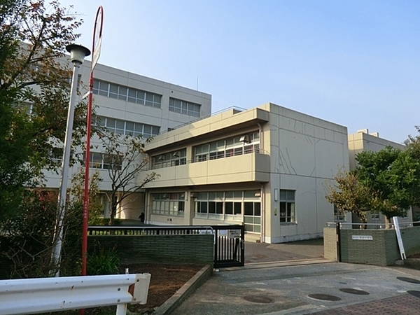 ラムーナ横浜戸塚スカイリッジ(横浜市立領家中学校)