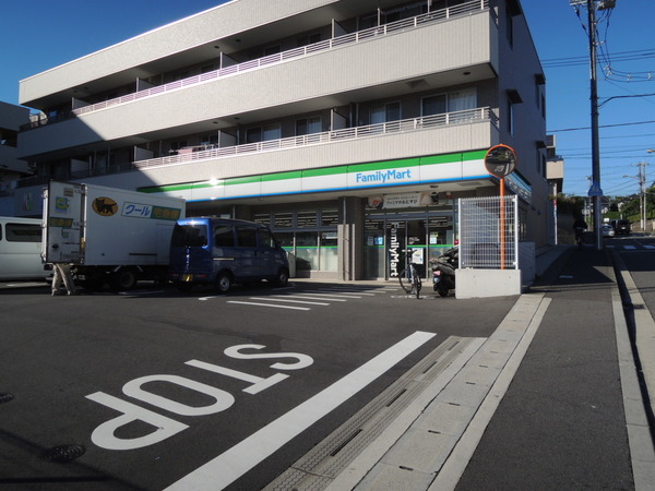 ライオンズ横浜すみれが丘マスターズレジデンス(ファミリーマートサンズすみれが丘南店)