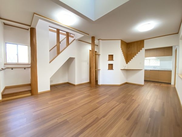 四條畷市岡山東４丁目の中古一戸建て