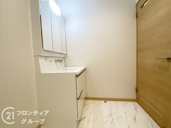 大東市諸福１丁目の中古一戸建て