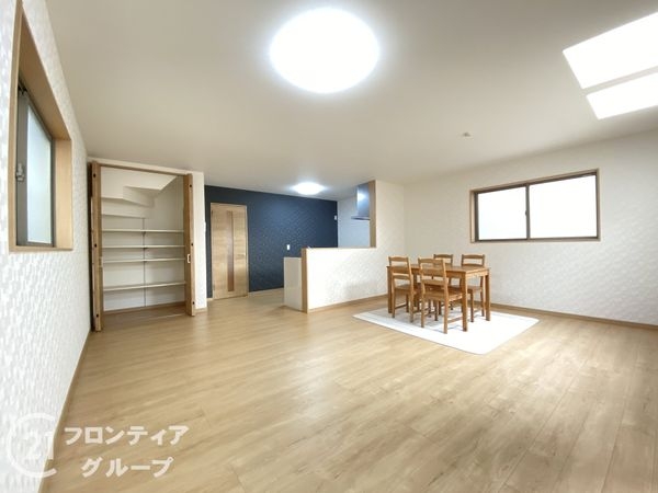 大東市諸福１丁目の中古一戸建て