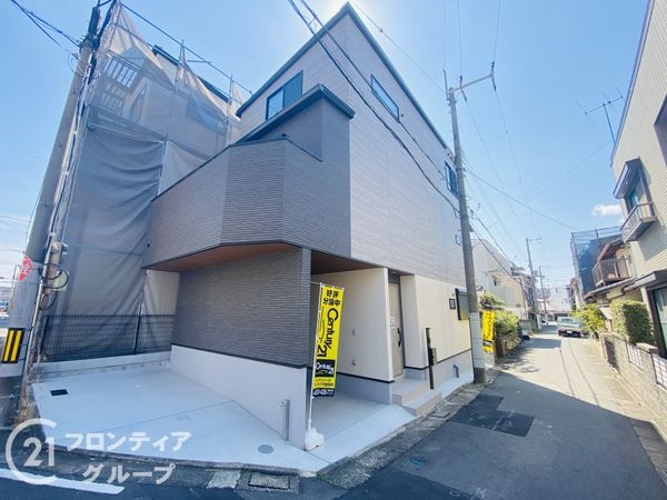 守口市桃町　新築一戸建て　３号棟