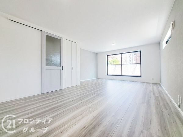 守口市桃町　新築一戸建て　３号棟