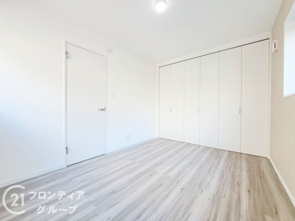 守口市桃町　新築一戸建て　３号棟