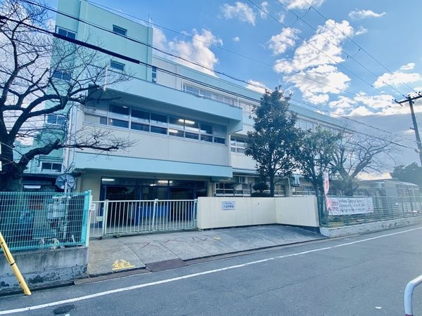 メイプルパークスクエア東2番館 中古マンション(守口市立八雲中学校)