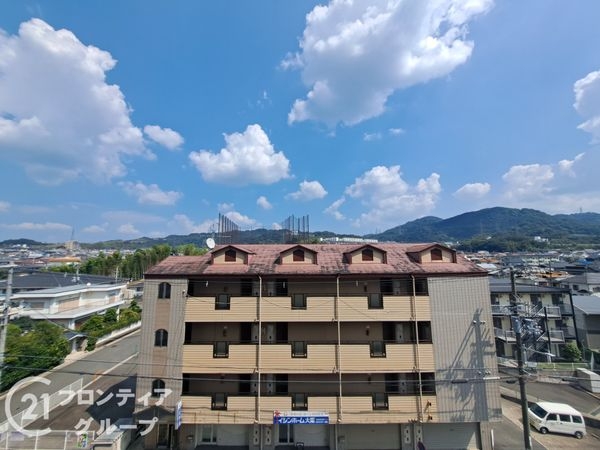プレサンスロジェ四條畷忍ケ丘ザ・テラス　中古マンション